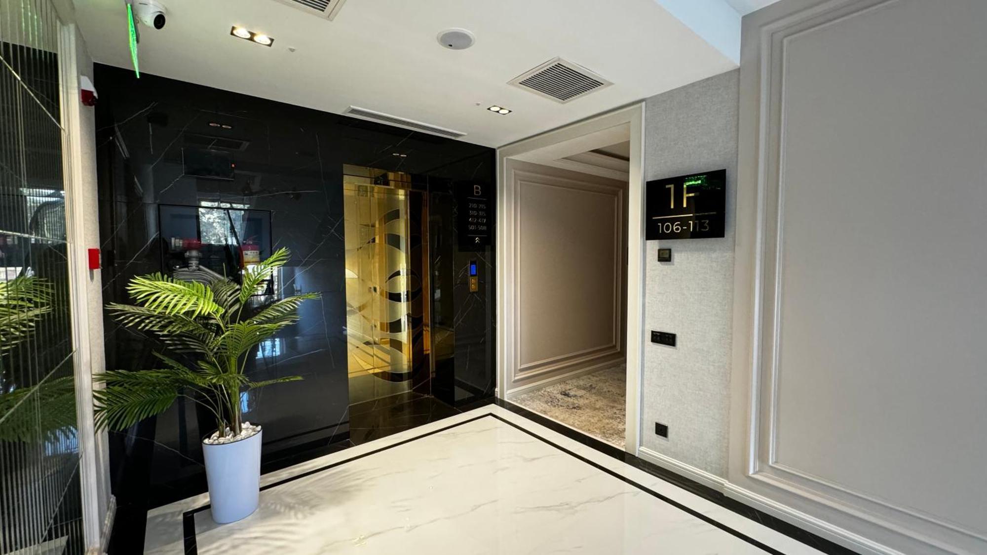 Hotel Sultan Qarshi Exterior foto